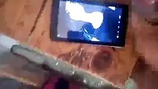 مراهقة مفلسة آني: شبكة سوداء، طحن مهبلي عميق مع بي بي سي