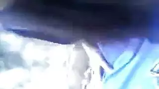 فعل بنات مع بنات: فتيات الجامعة يستكشفن كل شبر