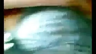 هاوية ساخنة تتعرض لعملية جماع جماعي عنيف من أربعة غرباء في منزلها