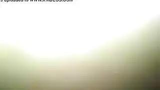 ثلاث فتيات مستعدات لتقاسم قضيب واحد قبل إيلاج مزدوج